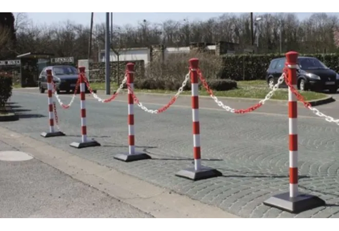 Kit de poteaux PVC de signalisation à chaîne