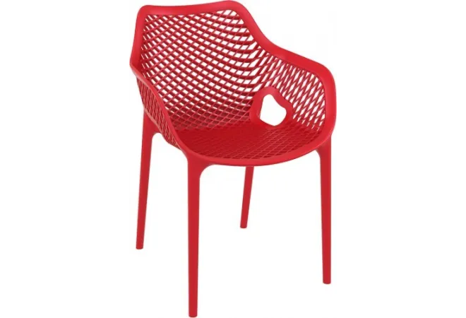 Un magnifique fauteuil rouge en polypro et fibre de verre