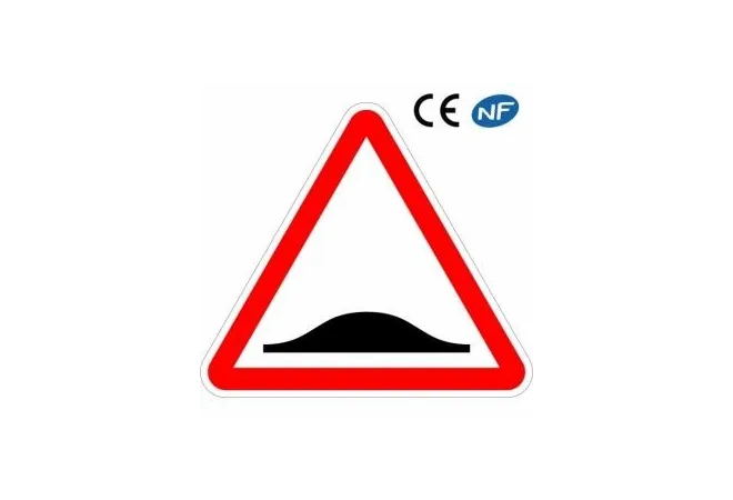 Panneau de signalisation ATTENTION ralentisseur dos-d'âne simple (A2b)