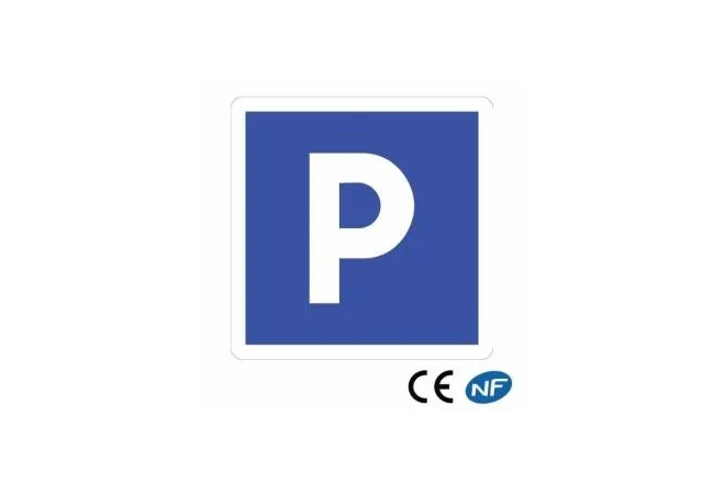 Panneau de circulation en aluminium indiquant un parking