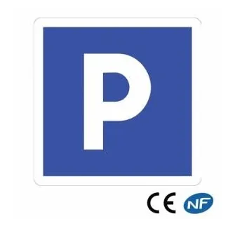 Panneau de circulation en aluminium indiquant un parking