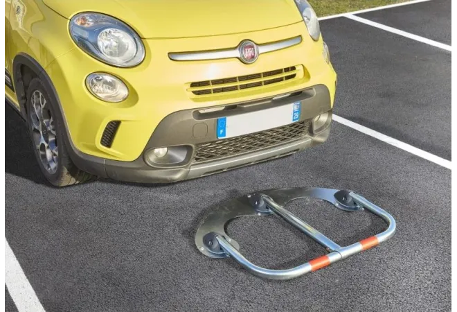 Barrière de parking spécial fixation sur macadam