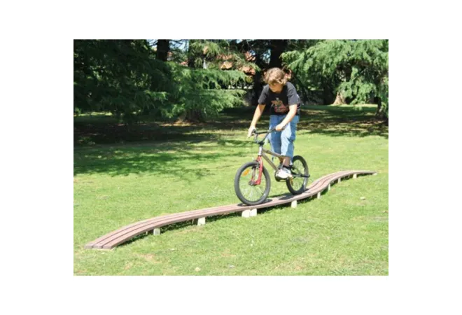 Passerelle vélo courbe